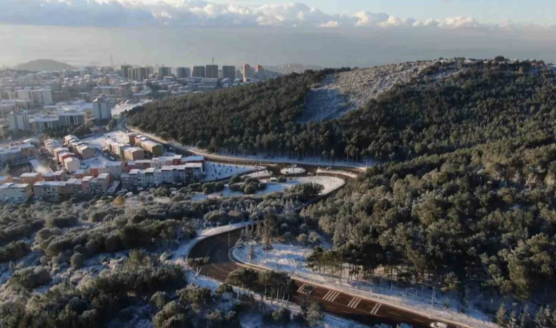 İstanbul’da dünden bu yana yüksek kesimlerde etkili olan kar yağışıyla