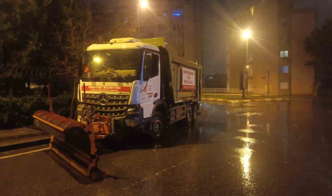 Esenyurt Belediyesi ekipleri, ilçede etkili olan olumsuz hava şartlarına karşı