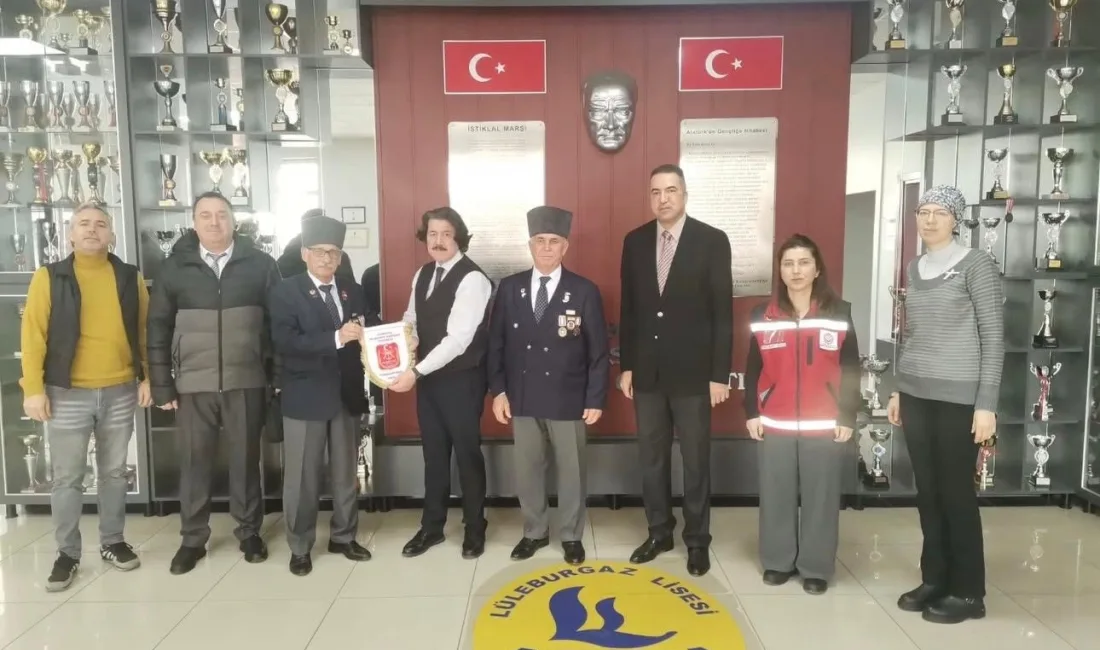 Kırklareli’nin Lüleburgaz ilçesinde düzenlenen “Vatan ve Kahramanlık Buluşmaları” programında gaziler