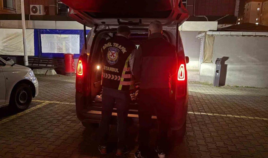 Büyükçekmece’de sokakta hasta alan ambulans sürücüsüyle tartışan şahıs, Sivil Trafik