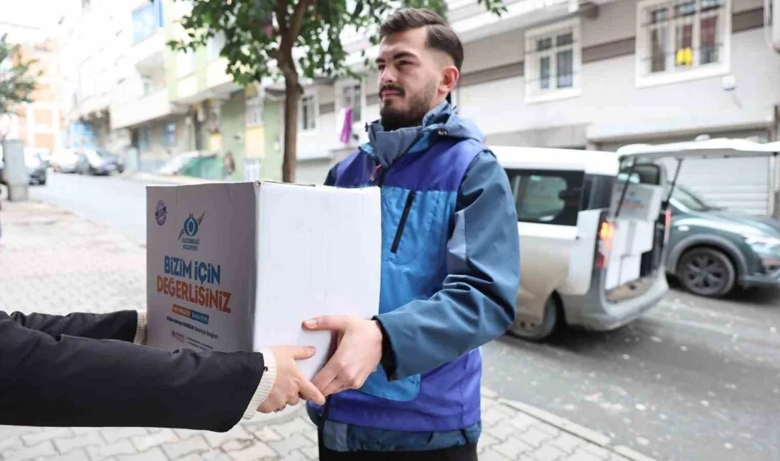 Sultangazi Belediyesi, Ramazan’da da ihtiyaç sahibi aileleri yalnız bırakmadı. Ailelere