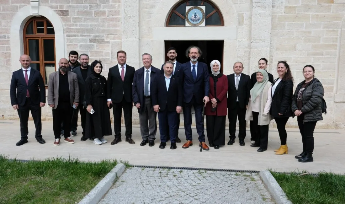 AK Parti İstanbul Milletvekilleri, her hafta cuma günü İstanbul’un üç