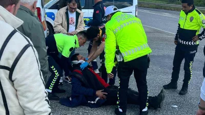 Kırklareli’nin Babaeski ilçesinde motosikletle otomobilin çarpışması sonucu 1 kişi yaralandı.