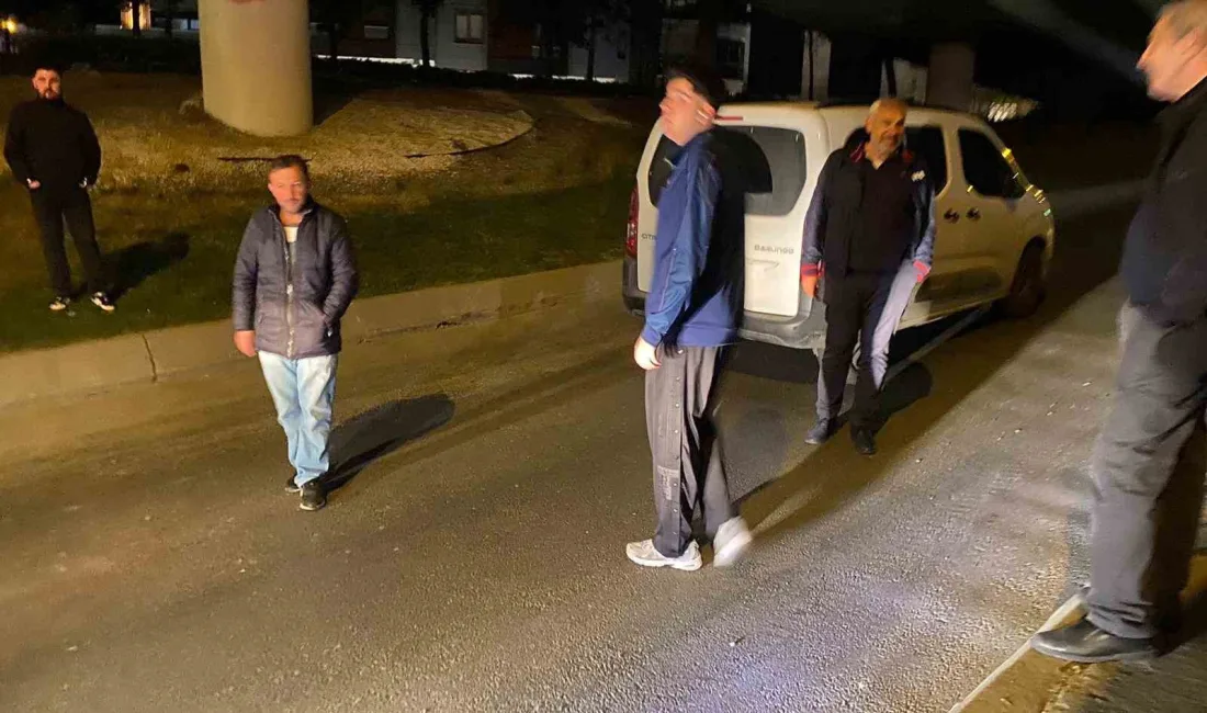 Bakırköy’de otomatik vitesli hafif ticari araç, seyir halindeyken bir anda