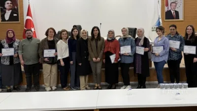 Kartepe Belediyesi personeline yönelik düzenlenen eğitimde kanser, ruh sağlığı ve