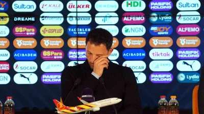 Fenerbahçe Teknik Direktörü Domenico Tedesco, Galatasaray derbisinin özellikle ikinci yarısının