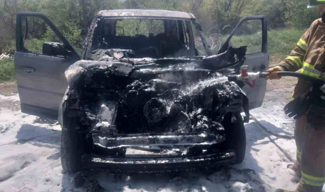 Balıkesir’in Gönen ilçesi Saraçlar mevkinde bulunan bir araçta çıkan yangın