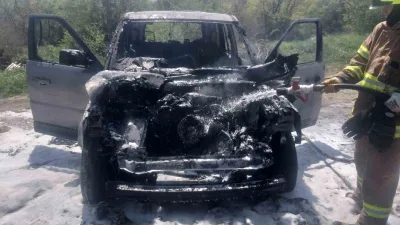 Balıkesir’in Gönen ilçesi Saraçlar mevkinde bulunan bir araçta çıkan yangın