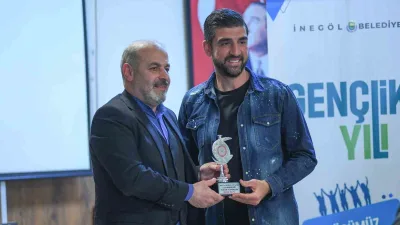 Sultan Su İnegölspor’un başarılı kalecisi Bekir Sevgi, İnegöl Gençlik ve