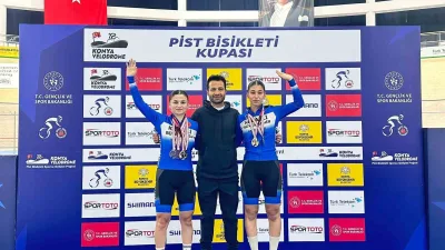 Kağıtspor, Nisan ayında katıldığı ulusal ve uluslararası organizasyonlarda birçok madalya