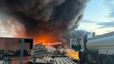 Edirne’nin İpsala ilçesine bağlı Paşaköy’de bir kereste fabrikasında yağ tankında