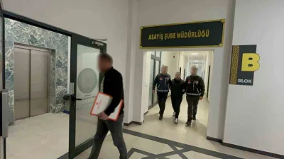 Kocaeli’de iş yerinden hırsızlık yapan şüphelinin, çaldığı pikapla Manisa’ya kaçtığı