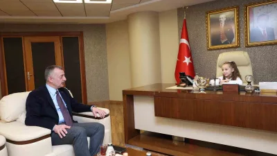 Kocaeli Büyükşehir Belediye Başkanı Tahir Büyükakın, 23 Nisan Ulusal Egemenlik