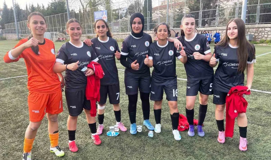 Körfez Gençlerbirliği Kız Futbol takımları, ikinci hafta maçlarında rakiplerini mağlup