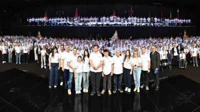 Temelleri 1976 yılında atılan ve bugün üç kıtada 14 ülkede