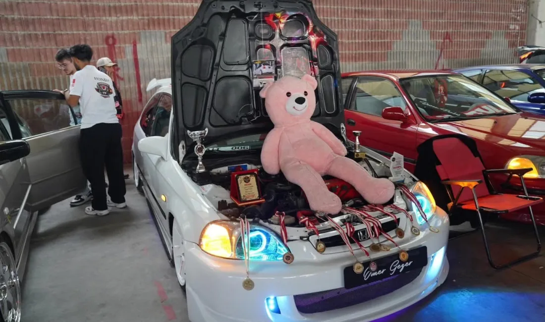 Kırklareli’nin Pınarhisar ilçesinde düzenlenen Modifiye Araç Festivali, yoğun katılımla tamamlandı.