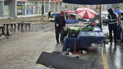 Meteoroloji Genel Müdürlüğü’nün uyarılarının ardından Süleymanpaşa ilçesinde etkili olan şiddetli