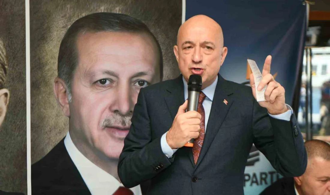 AK Parti Çanakkale Merkez İlçe Başkanlığı tarafından düzenlenen bayramlaşma programında