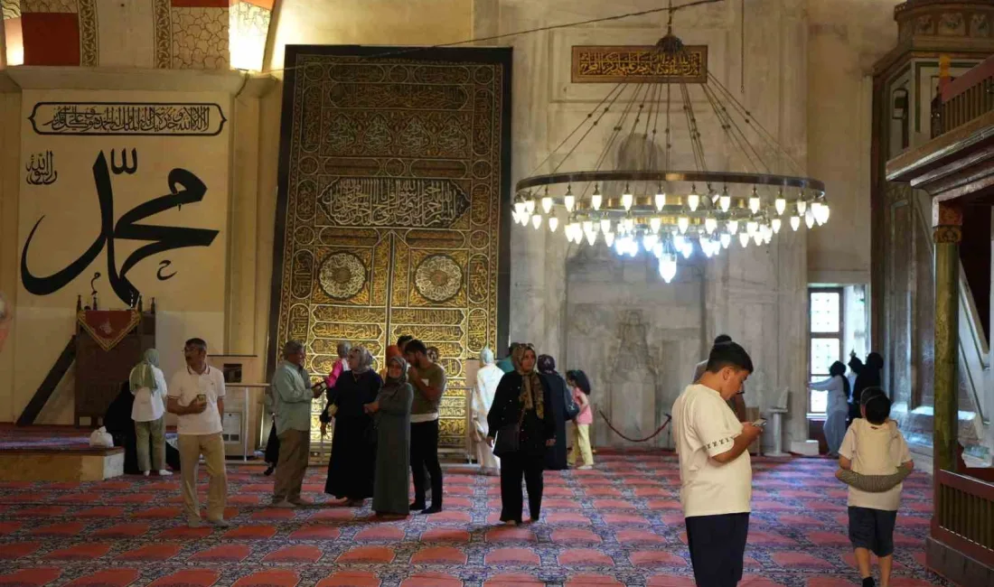 Kurban Bayramı dolayısıyla Edirne’ye gelen yerli ve yabancı ziyaretçiler, tarihi