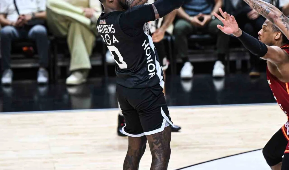 Türkiye Sigorta Basketbol Süper Ligi play-off çeyrek final ilk maçında