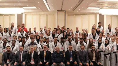 Dünya Taekwondo Federasyonu Başkanı (WT) Chungwon Choue, Uluslararası Tekvando Hakem