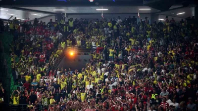Fenerbahçe, Atina’da düzenlenen Euroleague Final Four organizasyonunda taraftarların yaşadığı aksaklıklarla