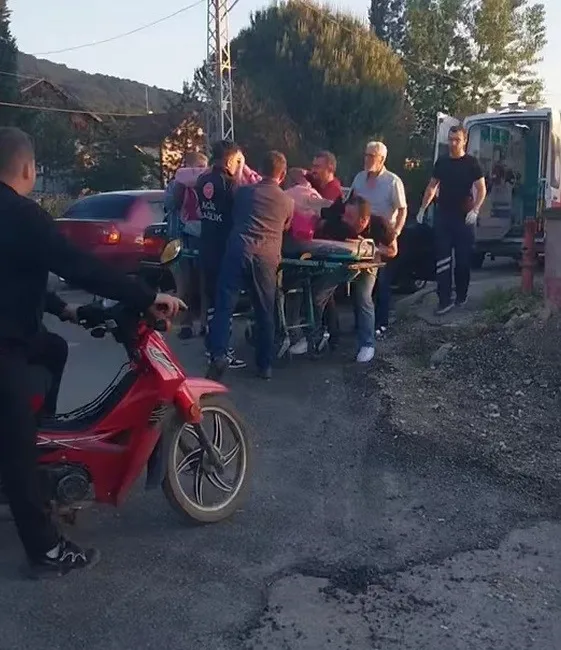 Sakarya’nın Akyazı ilçesinde evinde göğüs ağrısı şikayetiyle fenalaşan kişi, yakınları