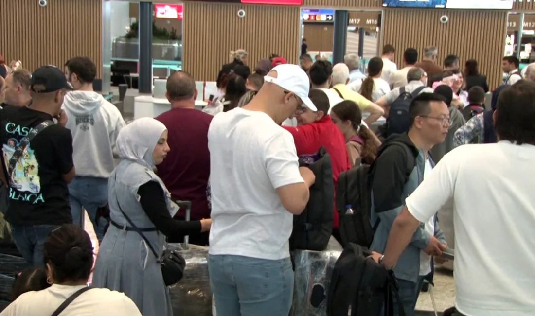 Kurban Bayramı’nın son gününde, İstanbul Havalimanı’nda dönüş yoğunluğu başladı. 31