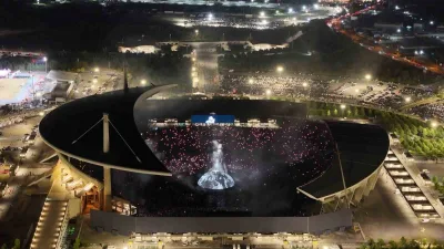 Rap sanatçısı Kanye West’in İstanbul’daki dev konseri, dron kamerasına yansıdı.