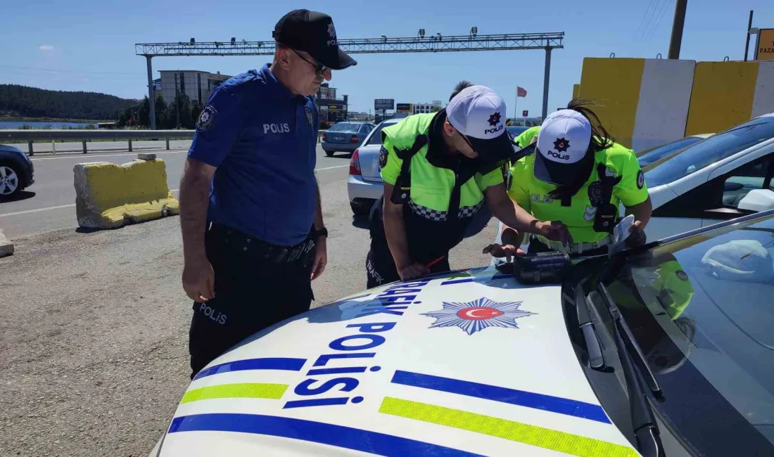 Edirne’nin Keşan ilçesinde trafik ekipleri tarafından şehir girişinde uygulama gerçekleştirildi.