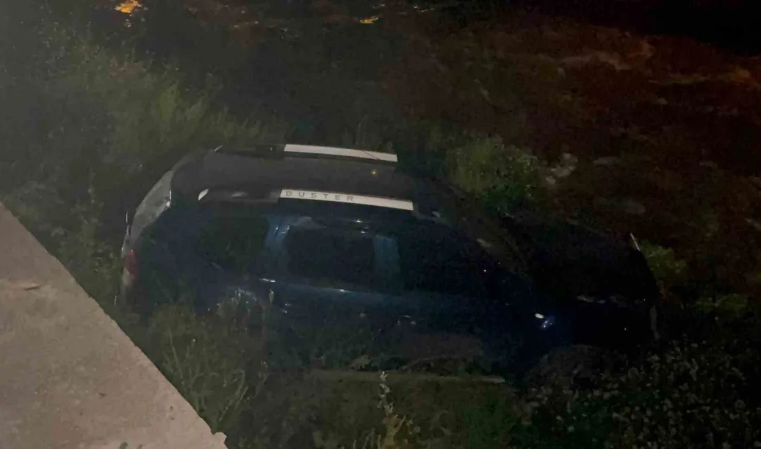 Bursa’da iddiaya göre sürücüsünün kontrolünden çıkan otomobil dereye uçtu. Kaza