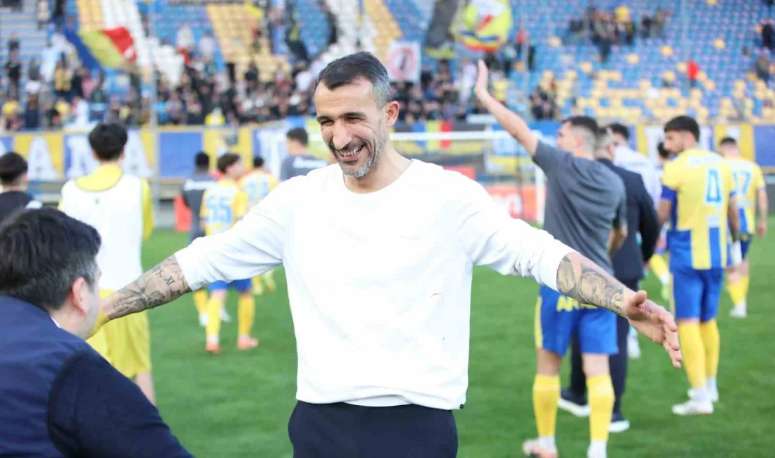 Teknik Direktör Mehmet Topal, Avrupa’nın çeşitli liglerinden gelen teklifleri değerlendirmeye