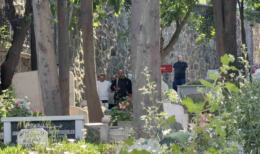 Narin Güran’ın acılı babası Arif Güran ile ağabeyi Baran Güran