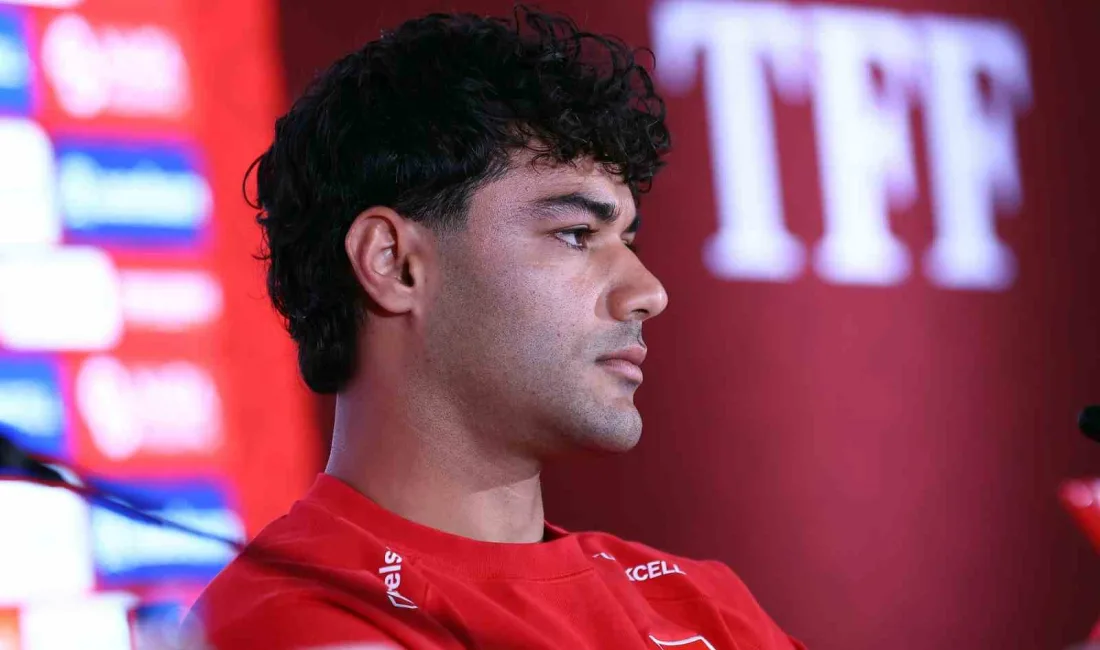 Milli futbolcu Ozan Kabak, 2002 FIFA Dünya Kupası’ndaki milli takımın