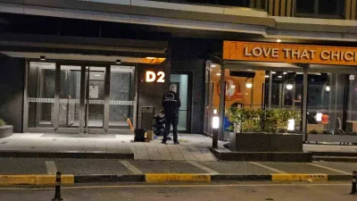Şişli’de bir iş yerinin önünde silahlı saldırıya uğrayan bir kişi