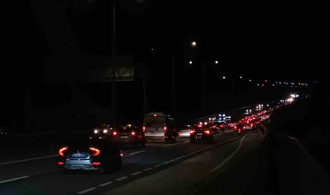 Kurban Bayramı tatilinin ardından dönüş yoluna çıkan vatandaşlar, Tekirdağ-İstanbul kara