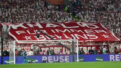 UEFA Avrupa Ligi finalinde Alman temsilcisi Freibug ile İngiliz ekibi