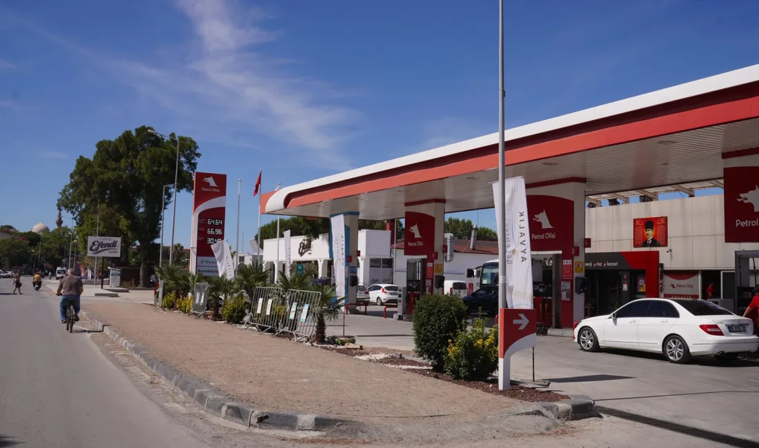 Ayvalık Belediyesi, yaya güvenliğini artırmak ve kent içi ulaşımı daha