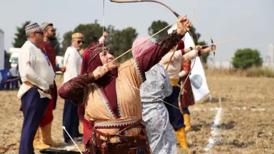 Cumhurbaşkanlığı himayelerinde düzenlenen 14. Uluslararası Fetih Kupası Geleneksel Okçuluk Menzil