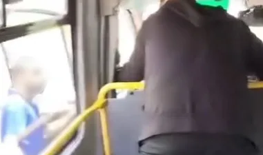 Bursa’nın Yıldırım ilçesinde minibüs ücretini 5 TL eksik ödediği iddia