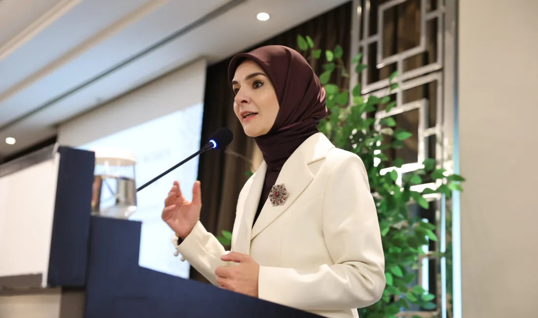 

“Türkiye olarak, kadınların güçlenmesini kalkınma vizyonumuzun merkezinde görüyoruz. Kadınların; eğitimde,