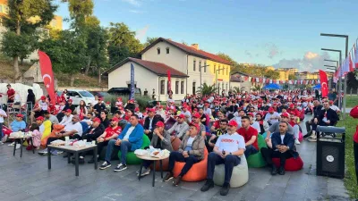 Türkiye’nin Dünya Kupası yolculuğundaki kritik mücadelesi Arnavutköy’de binlerce vatandaş tarafından