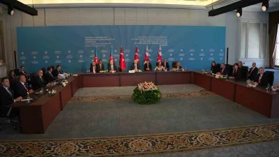 Azerbaycan Dışişleri Bakanı Ceyhun Bayramov, “Gazze ve Filistin konusunda sürdürülebilir