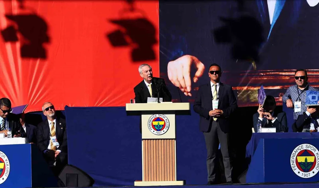 Fenerbahçe Başkan Adayı Aziz Yıldırım, kongre üyelerine hitap ederek, “Benim
