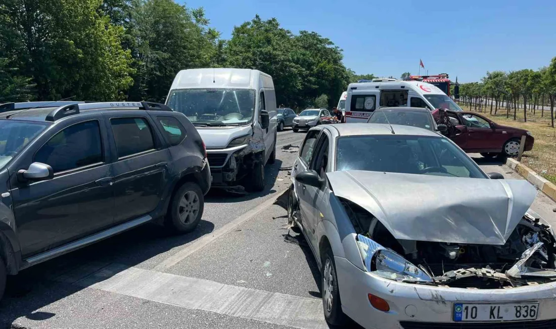Balıkesir-Bursa kara yolunda 6 aracın karıştığı zincirleme trafik kazasında yaralanan