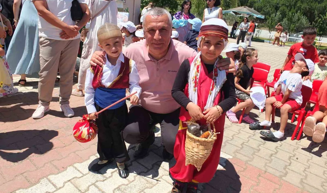 Burhaniye ilçesinde, Yıldız Özsaraç Anaokulu’nda düzenlenen “Atıktan sanata sanattan kahramanlara”