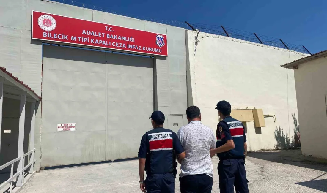 Bilecik’te jandarma tarafından düzenlenen tefecilik operasyonunda çok sayıda yaprak senet