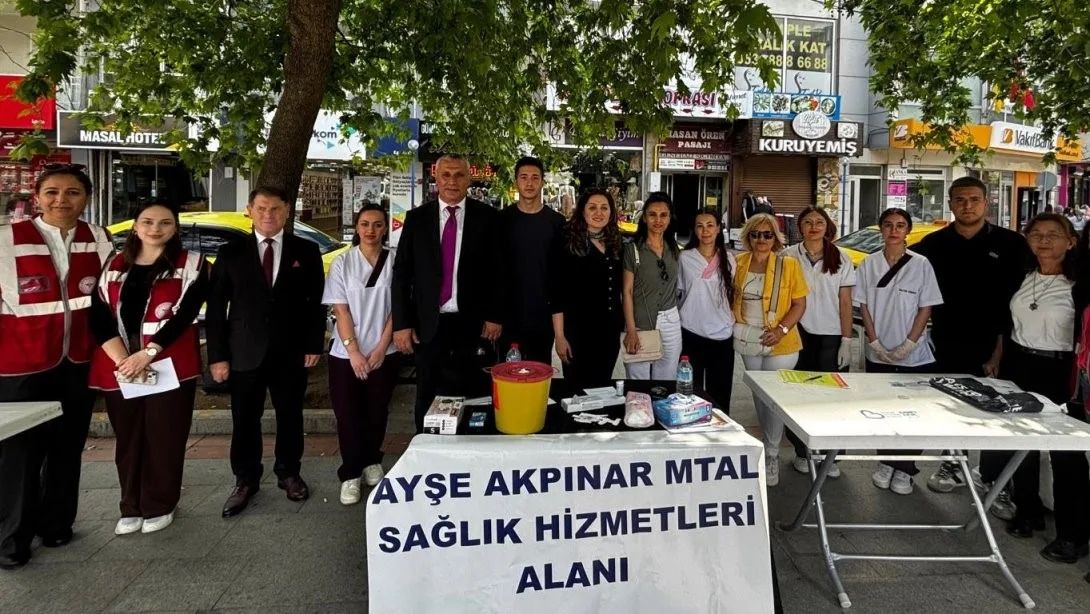 Burhaniye ilçesinde, Ayşe Akpınar Mesleki ve Teknik Anadolu Lisesi sağlık