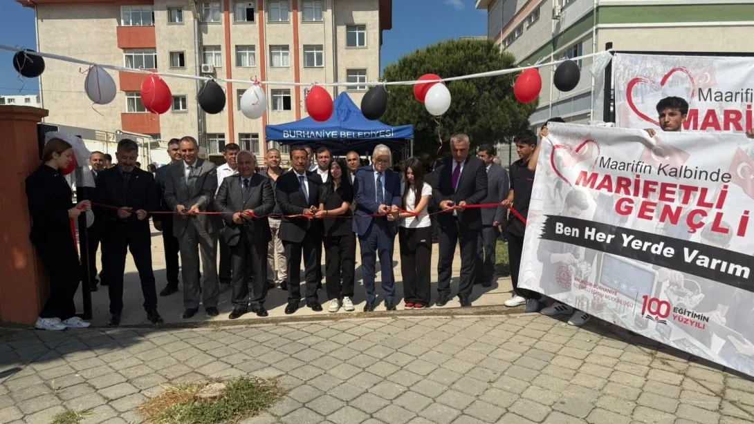 Burhaniye ilçesinde, Maarifin Kalbinde Marifetli Gençlik, Harezmi, Teknoloji Tasarım ve