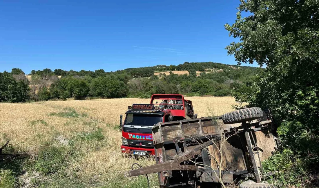 Çanakkale’nin Ayvacık ilçesinde yol kenarındaki araziye devrilen traktörün sürücüsü hayatını
